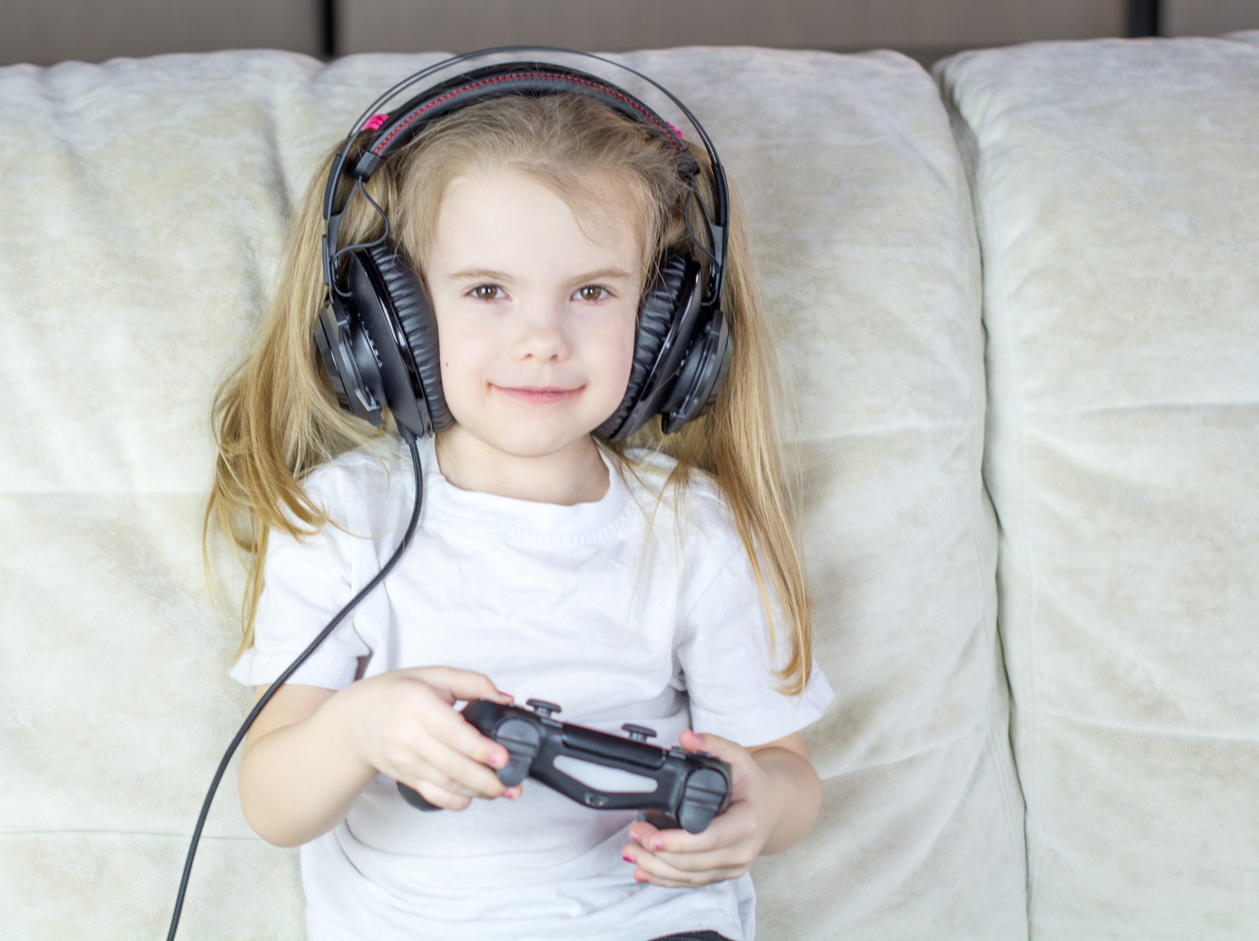 The Ergonomic Danger That Sedentary Kids Face in Newport Beach CA