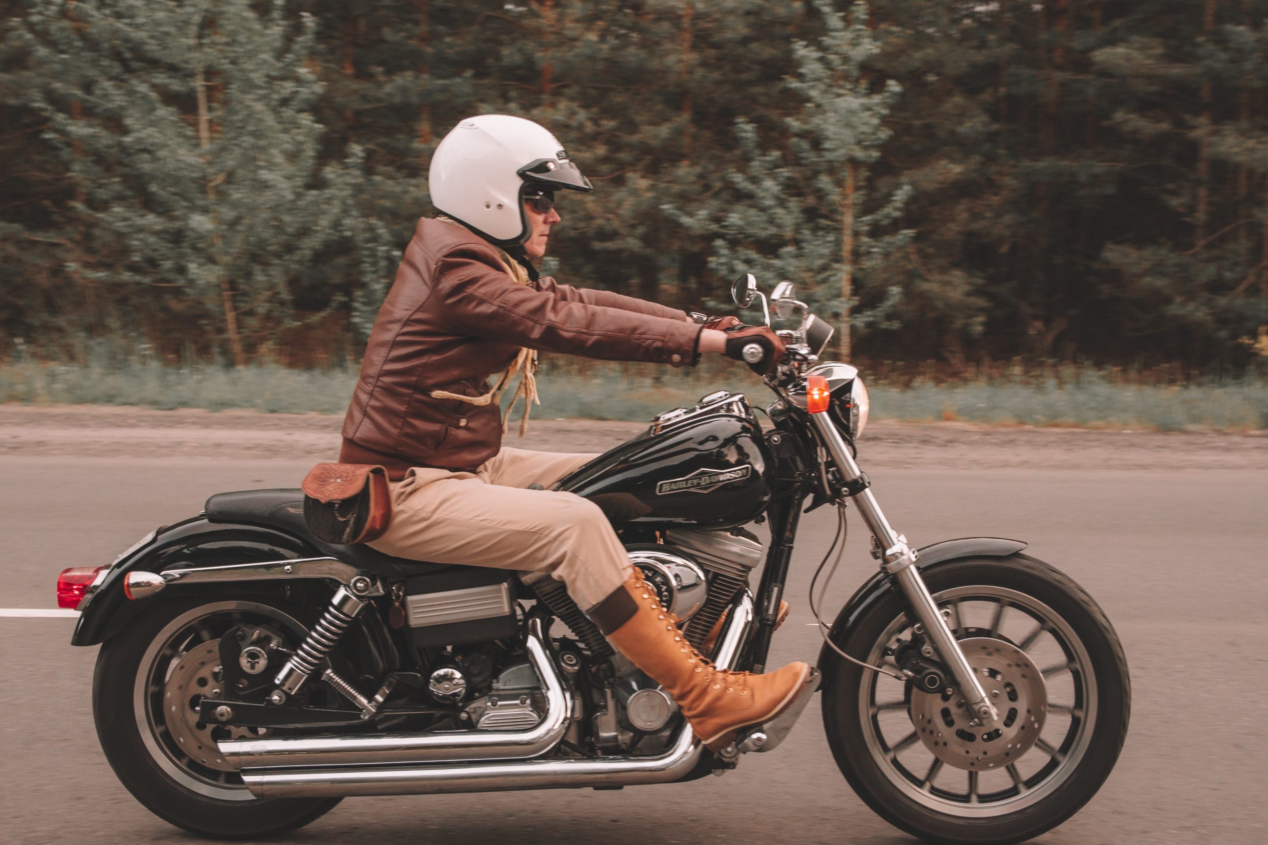 How To Enjoy Motorcycle Riding Without Activating Back Pain