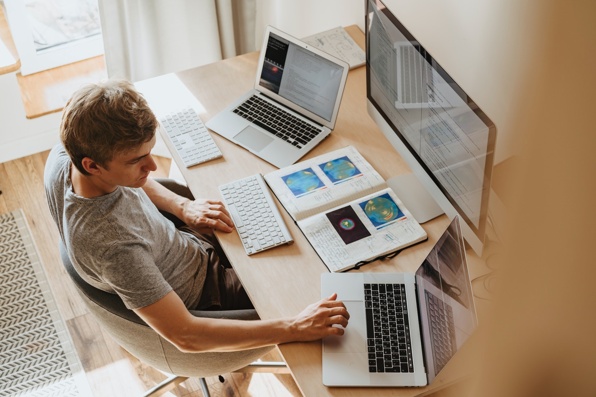 The Hidden Link Between Your Workspace and Arm Pain